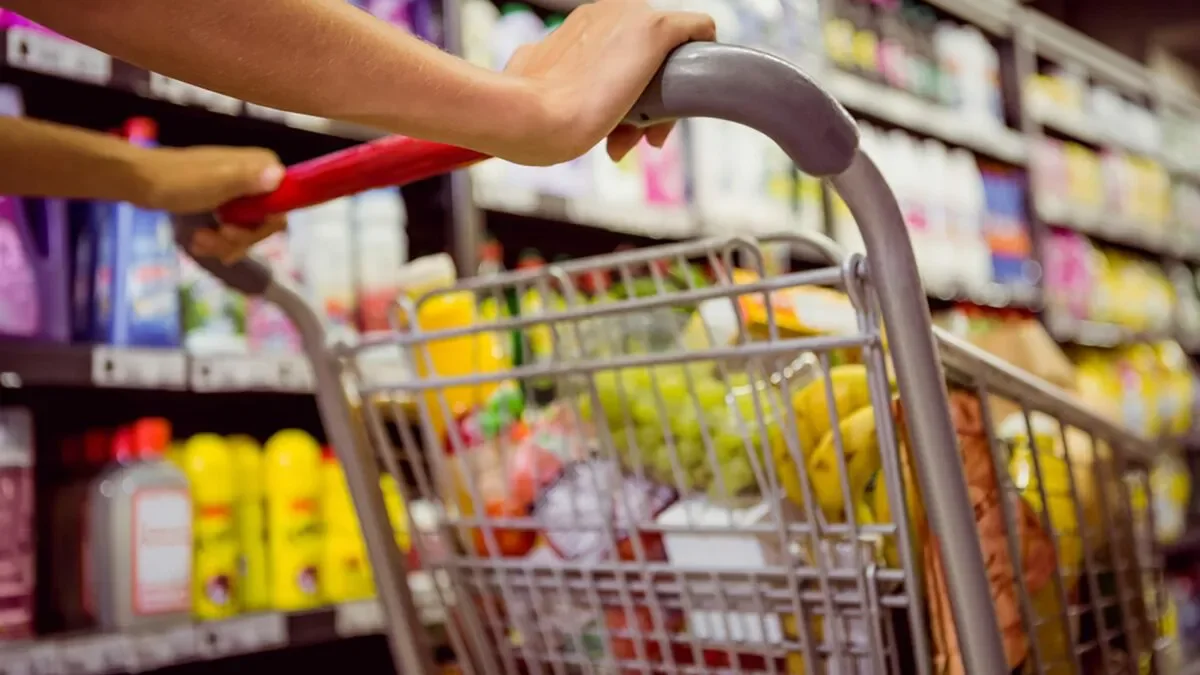 ANPC avertizează asupra fenomenului „shrinkflation”: aceeași sumă pentru o cantitate mai mică