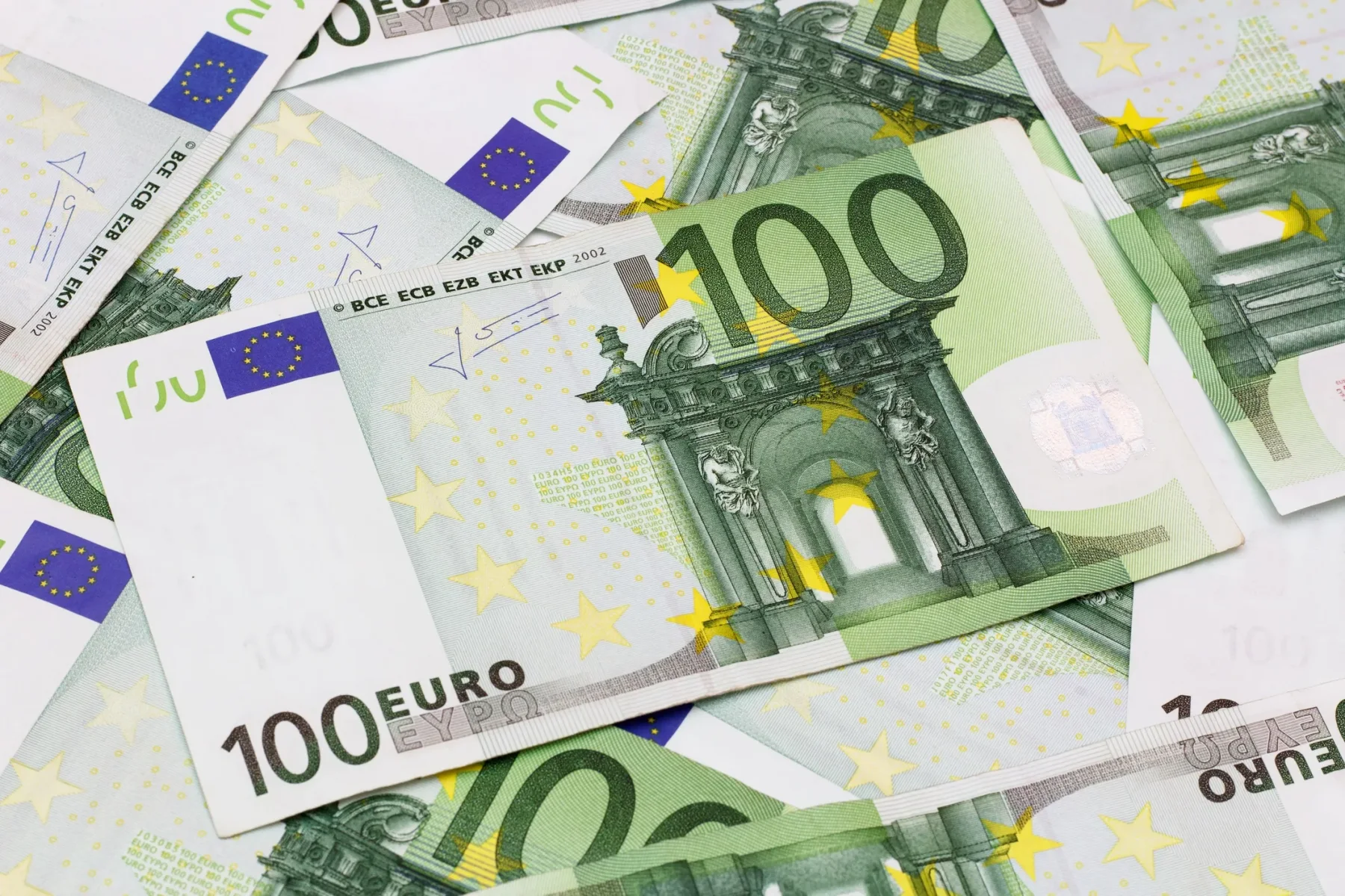 Fonduri UE de până la 2 milioane de euro pentru incubatoare și acceleratoare din șase județe