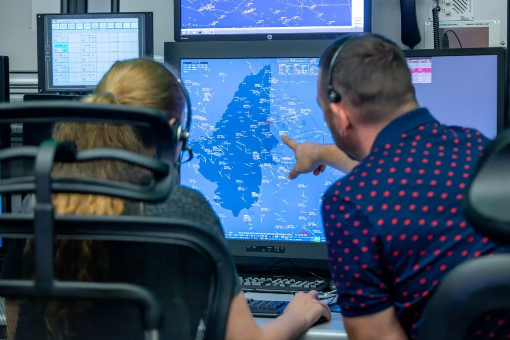 ROMATSA primește 135,6 milioane de lei pentru continuarea serviciilor de navigație aeriană