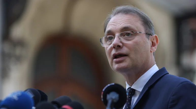 SCHIMBĂRI IMPORTANTE PENTRU PĂRINȚI! GUVERNUL PROPUNE SCUTIREA MAMELOR DE CASS ȘI PLATA INDEMNIZAȚIEI DUPĂ REVENIREA LA MUNCĂ