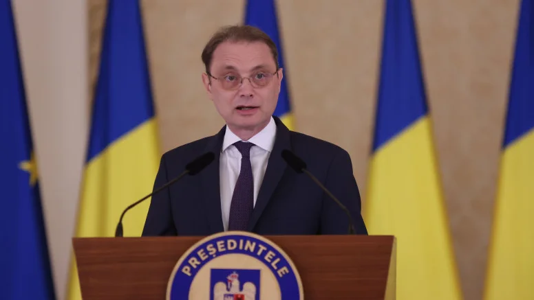 Luca Niculescu începe negocierile pentru noul Guvern. Joi se întâlnește cu PSD, PNL și UDMR